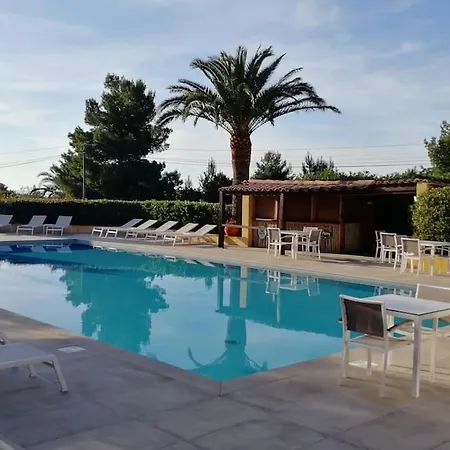 Ferienhaus Calvi T3 Vue Mer Calme Piscine Calvi (Corsica)