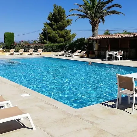 Calvi T3 Vue Mer Calme Piscine * Calvi (Corsica)